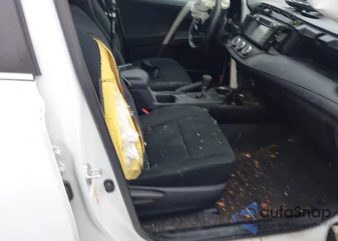 2017 Toyota Rav4 Le z USA, uszkodzony, nr VIN 2T3BFREV3HW624060